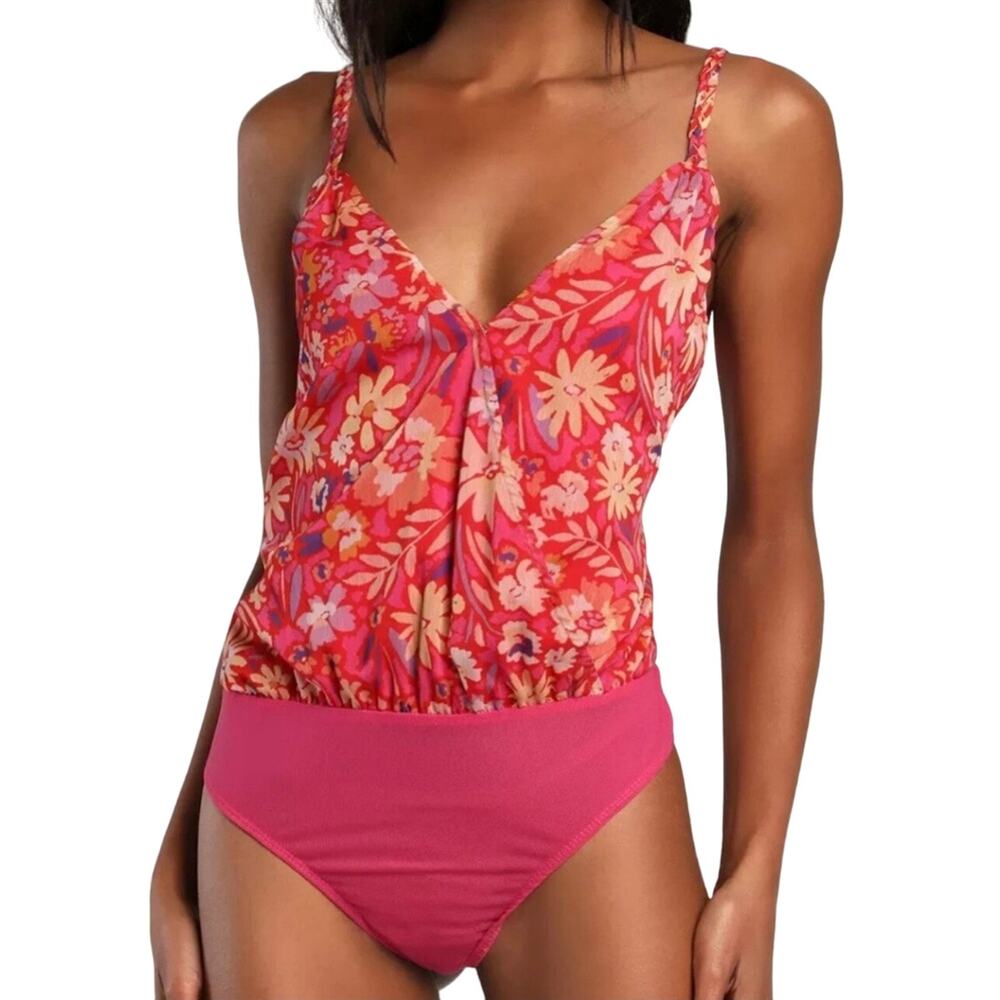 NWT Lulus Lovely Vibe Pink Multi Floral Sleeveless
Bodysuit Size Small